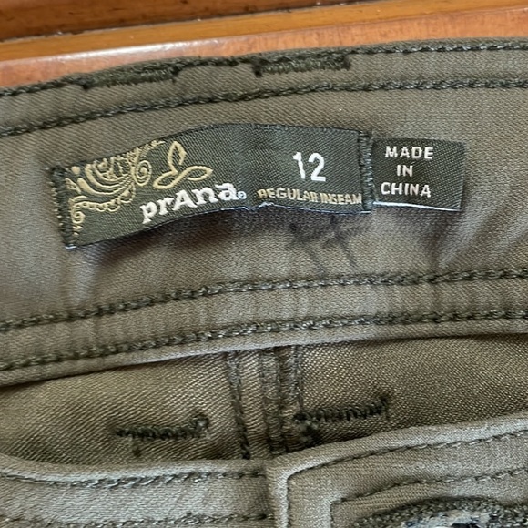 PRANA Nylon Roll Up Hiking Pants Size 12 - Picture 4 of 10